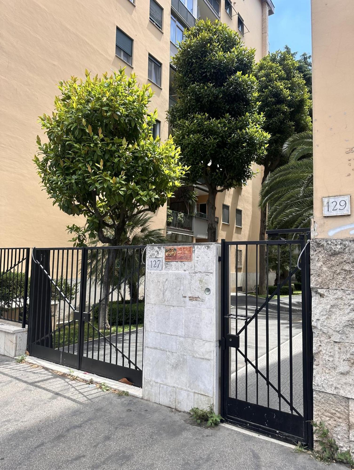 Rhome Away Montagnola روما المظهر الخارجي الصورة